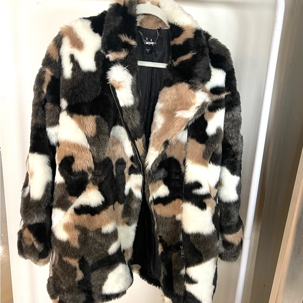 LA COALITION Women's Faux Fur Winter Coat Vegan - Tri color - LARGE